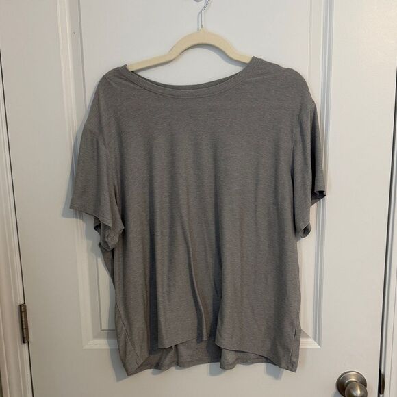 Avia Gray Short Sleeve Women's Tee - Picture 1 of 3